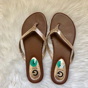 NWOT Guess rose gold flip flop SZ 8